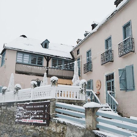 Hostel Baqueira - Refugi Rosta - Pyrenmuseu Salardú Exterior foto